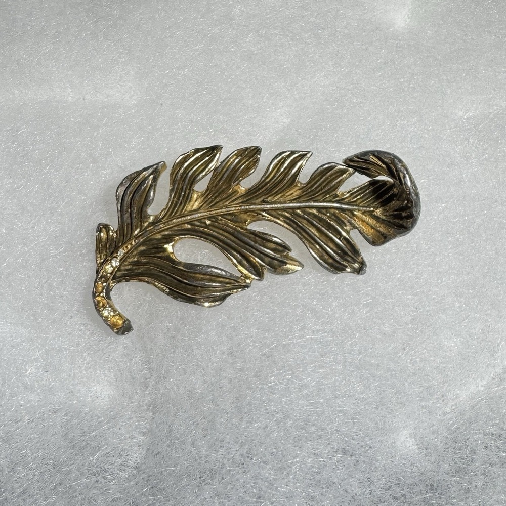 Vintage Gold Tone Leaf Brooch With‎ Rhinestone Lapel Hat Pin 2.75" Tarnished